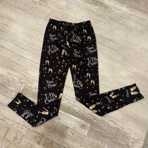 Jolena  black  team bride  I Do crew leggings one size EUC